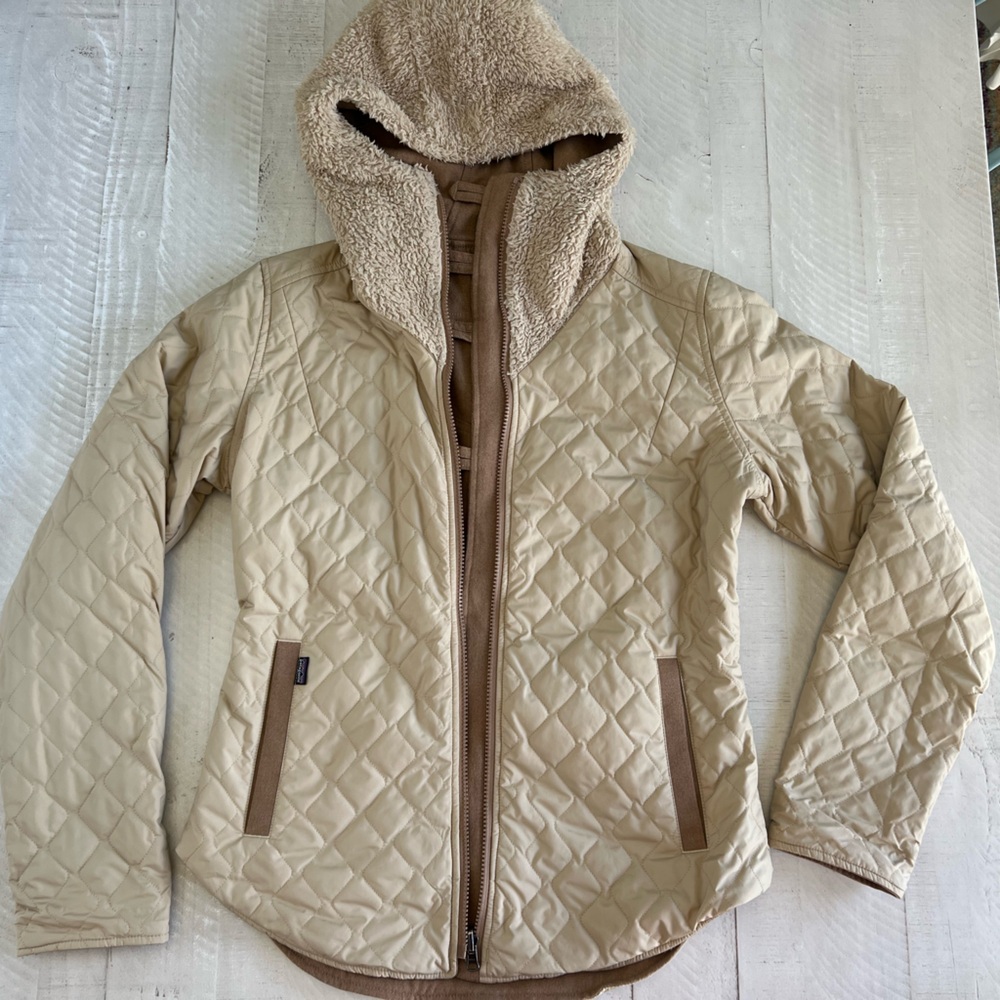 Patagonia Jacket Felted Recycled Wool Reversible Hood Quilted Pockets Camel Sz S